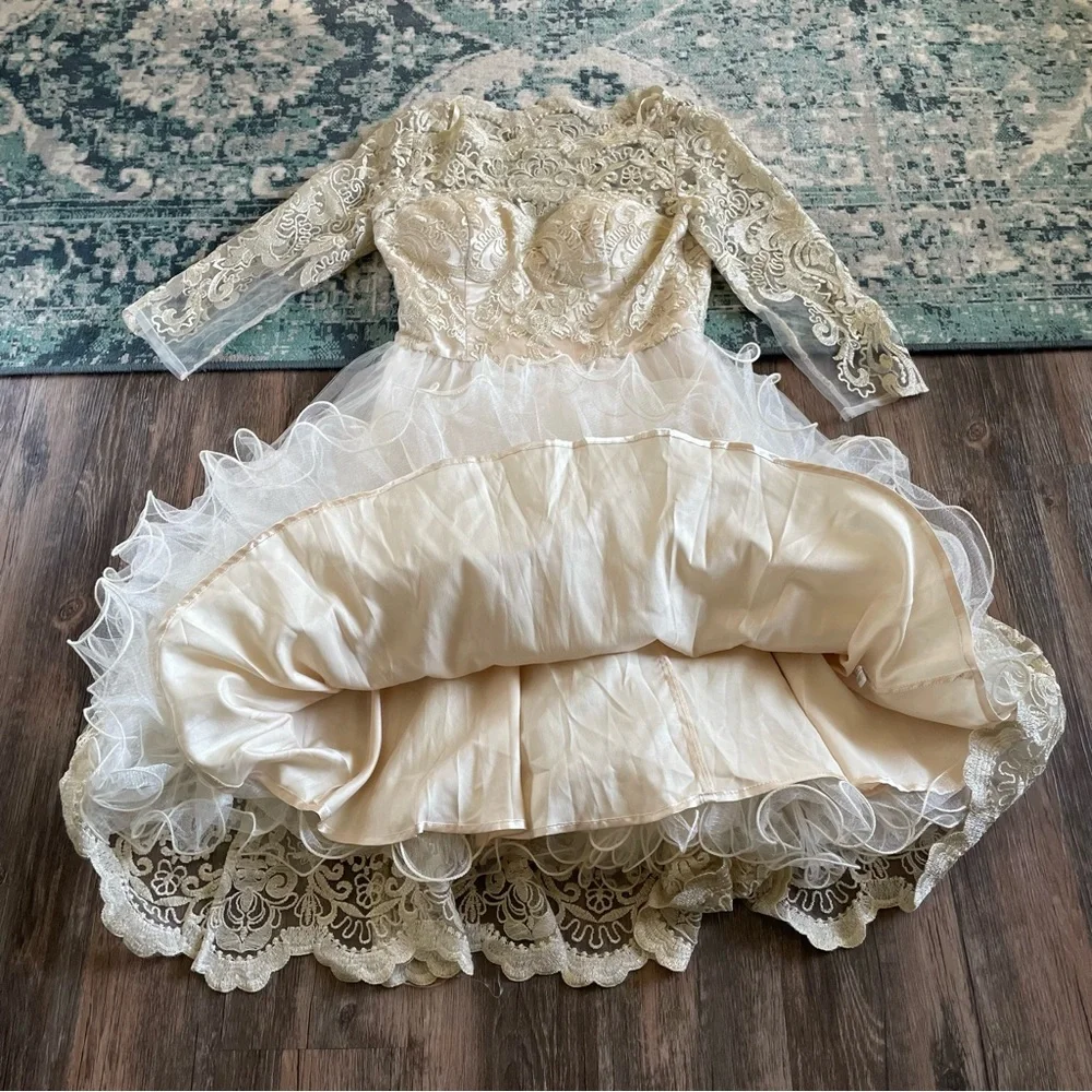 NWT Chi Chi London Gold Retro Formal Dress Gown Size 6 Floral Lace Sweetheart - Picture 9 of 16